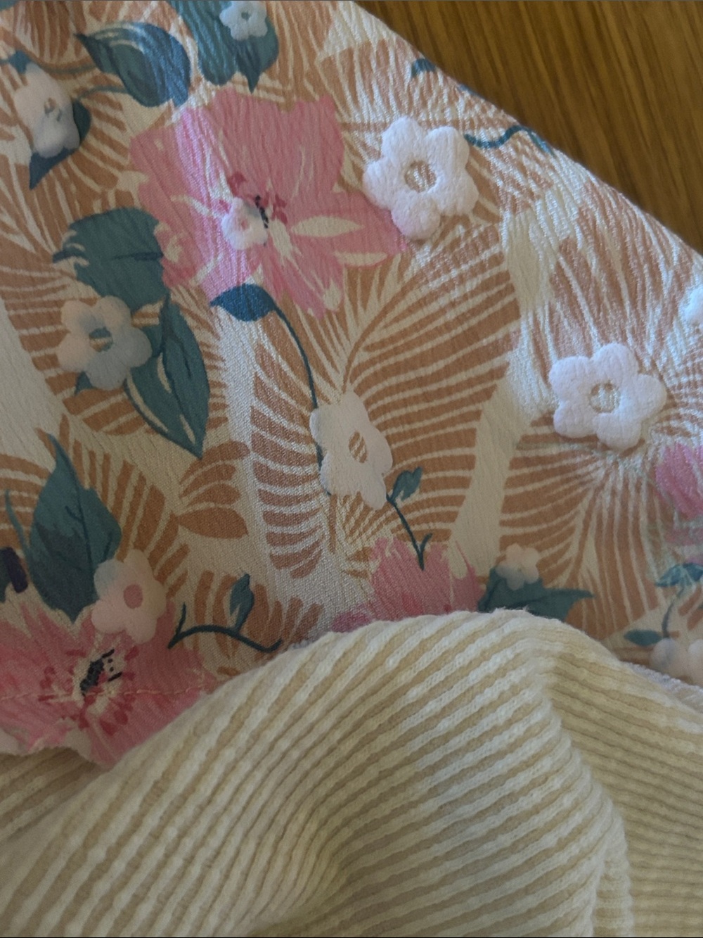 POL Floral lightweight top in Pink, Teal & Cream